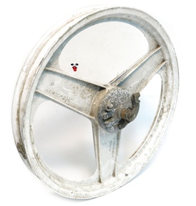 USED peugeot grimeca front 16" WHITE 3 star mag wheel