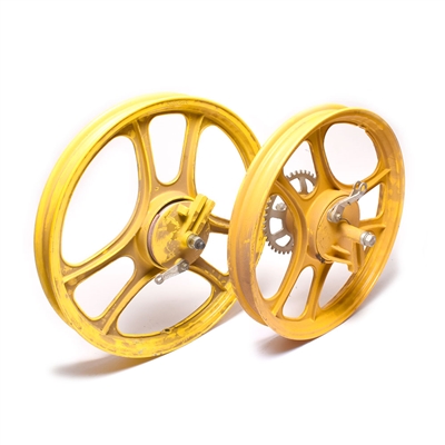 NOS grimeca 3 star mag wheel set - MUSTARD YELLOW - 17" front - 16" rear