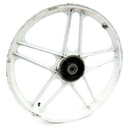 USED 17" grimeca front 5 star hobbit mag wheel - WHITE