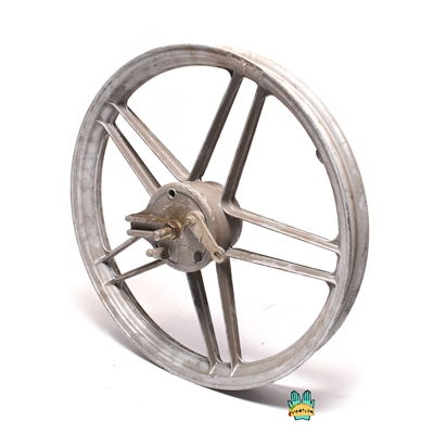 NOS 16" front FONDER MONTE five star mag wheel - silver