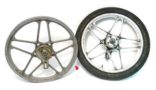 USED 17" 5 star mag wheel set for sachs - grey n white