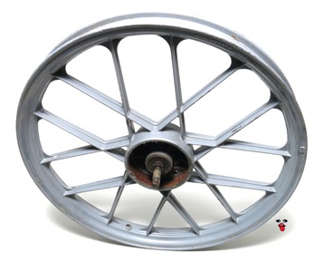 USED 16" front snowflake mag wheel for sachs