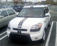 White Kia w/ Black Center Rally Stripe set