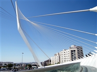 CHORDS BRIDGE MURAL