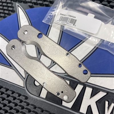 Flytanium Classic Titanium Scales Spyderco Smock- Stonewash