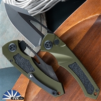 Heretic Knives Pariah Manual, Magnacut Black Blade, Green Handle