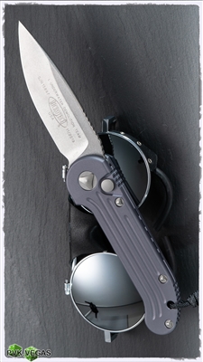 Microtech LUDT 135-10GY Stonewash Silver Standard Blade Gray Handle