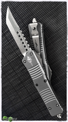 Microtech Combat Troodon 219-10GYS Hellhound Stonewash Blade Gray Handle