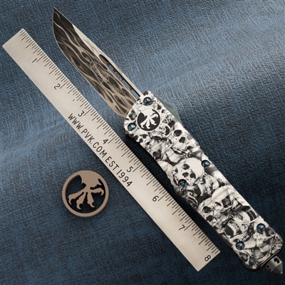 PVK Custom Black Combat Troodon  w/Skulls, Smokey Blade & Blue Anodized Hardware