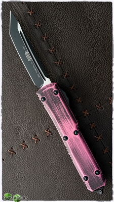 UT Tanto Pink Distressed