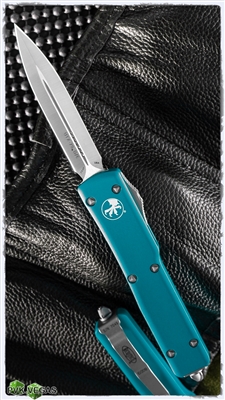 Microtech UTX-70 D/E 147-4TQ Satin Blade Turquoise Body