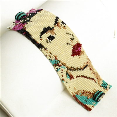 Frida Bracelet - #114 Pearl, Double Magnetic Clasp!