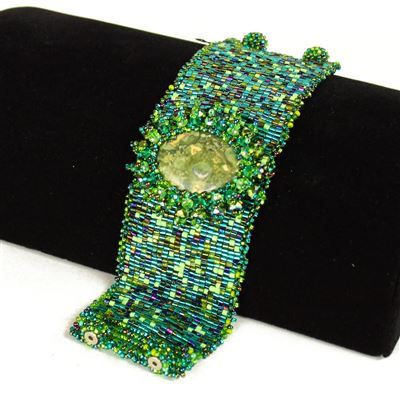 Cabochon with Crystals Bracelet - #109 Green, Double Magnetic Clasp!