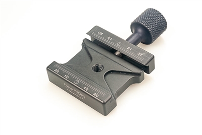 Arca-Swiss compatible quick release clamp with M8 threaded center socket and long black captive knob
