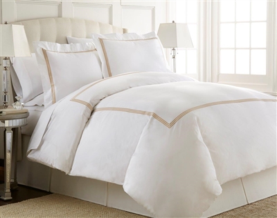 Austin Horn En'Vogue Charlotte Gold 7-piece Embroidered Duvet Cover-Sheet Set