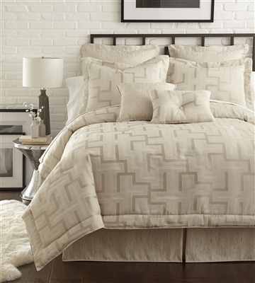 Austin Horn En' Vogue Maze Pearl Off-White 4-piece Luxury Comforter Set