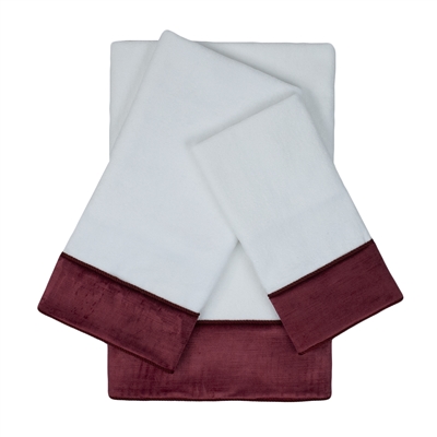 Sherry Kline Snowscape Red 3-piece Embellished Towel Set