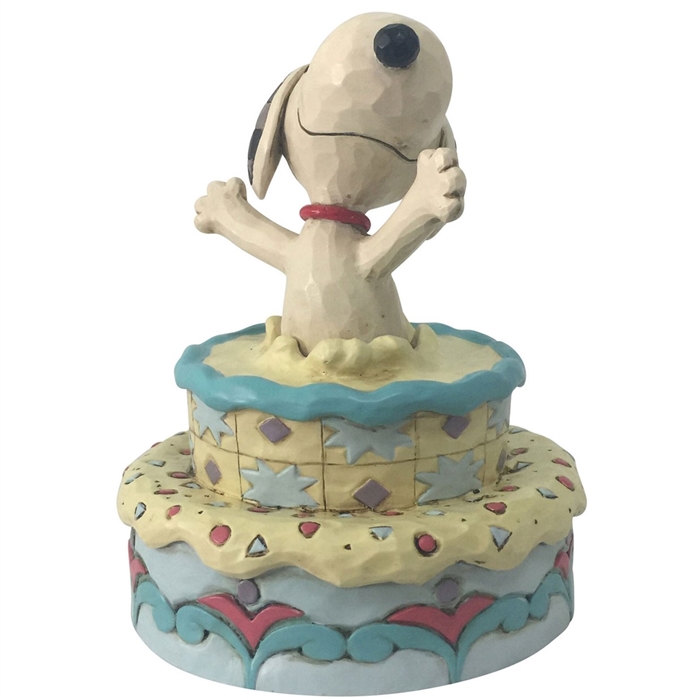 Peanuts by Jim Shore - Surprise! - Snoopy Jumping Out Birthday Cake