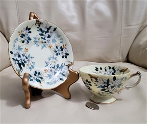Beautiful teacup and saucer made in Japan floral