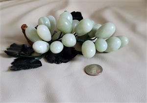 Green stone vintage grapes cluster carving display
