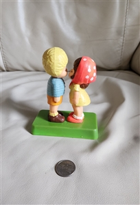 In Love boy ang girl by Berries 1971 figural decor