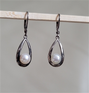 Vintage Sterling Pearl insert teardrop dangle earrings, women's jewelry.