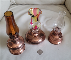 Metal copper small 3 oli lamps display  Hong Kong
