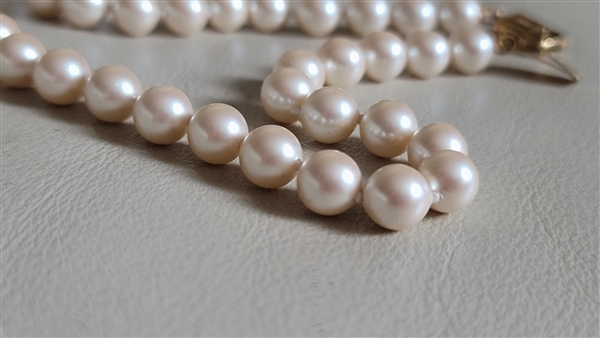 Vintage Monet Pearls - Vintage Renude