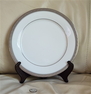 Crestwood Platinum dinner plate by Noritake 2000