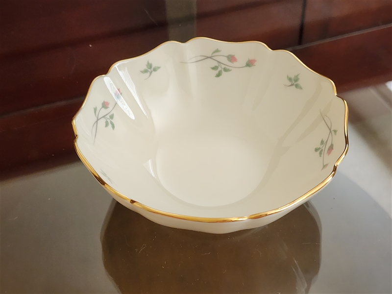 Rose Manor by Lenox jewelry dish bowl in cream porcelain with pink floral rose decor and gold trim