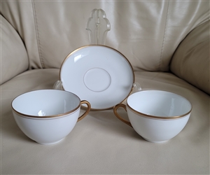 Antique Victoria Austria porcelain teacups saucer