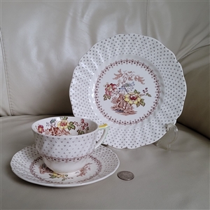 Royal Doulton Grantham teacup set and plate