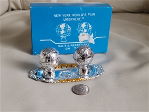 New York World Fair 1964 to 1965 shakers with box