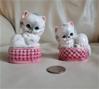 Kitty Cats salt and pepper shakers Japan