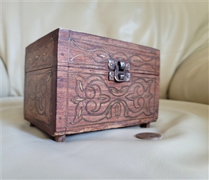 Handcrafted brass inlay lidded wooden box storage