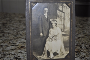 Vintage wedding picture in an elegant frame