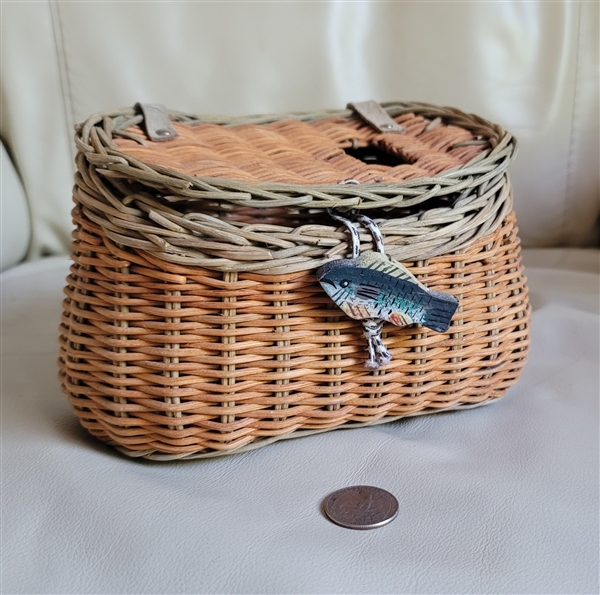 Vintage flyfishing belt hookup hand woven basket home decor.