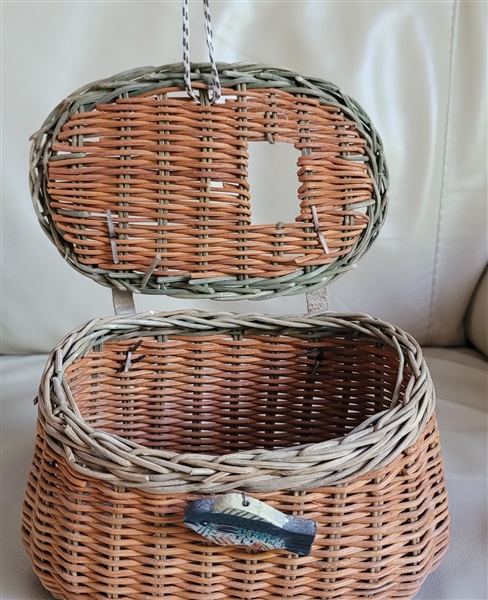 Flyfishing belt wicker woven basket vintage decor