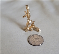 Sarah Coventry bamboo shoots letter L brooch metal collectible women's jewelry vintage gifts