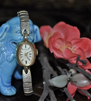 TIMEX women's wrist watch with Hong Kong bracelet