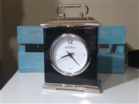 seth thomas black silver tone executive quartz clock preowned vintage timepiece