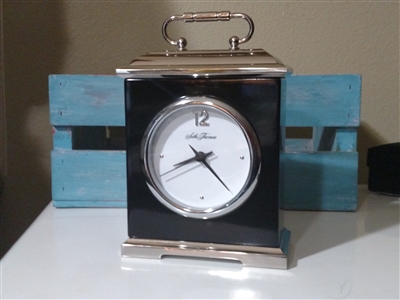 seth thomas black silver tone executive quartz clock preowned vintage timepiece