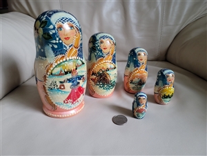 Matryoshka Russian nesting doll set of 5 winter