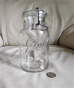 Vintage Ball Ideal clear glass jar QT