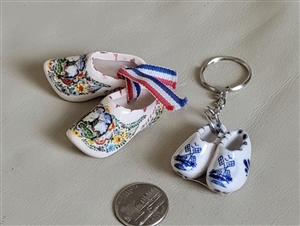 Delftblue clogs souvenir from Holland and keychain