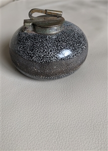 Curling bowl shaped stone inkwell