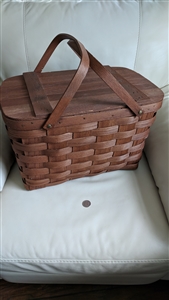 Basketville Putney VT picnic lidded basket