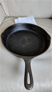 Cast Iron Wagner Ware 10 and half inch skillet
