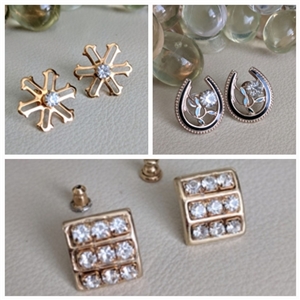 Enamel gold and beads elegant stud earrings set