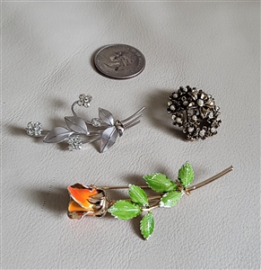 Giovanni Krementz set of three floral brooches